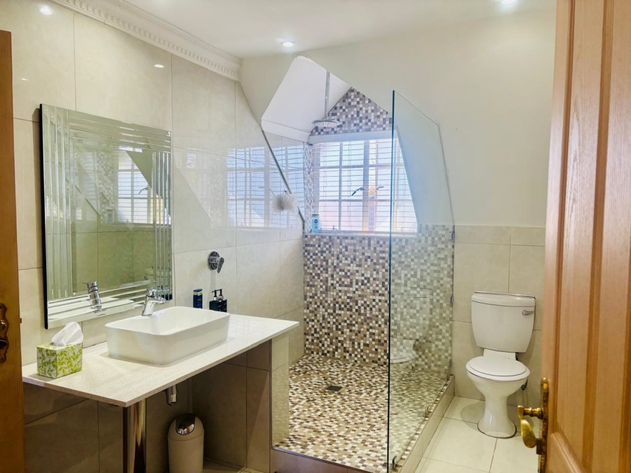 4 Bedroom Property for Sale in Riviera Glen Security Estate Free State